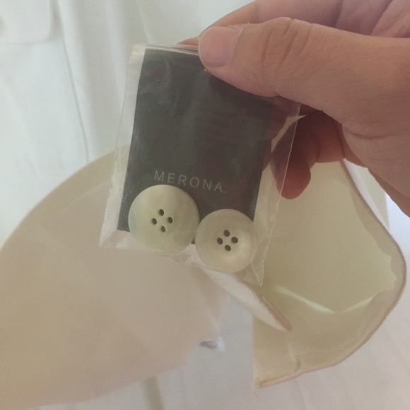 Ladies White Day Jacket with 3/4 sleeves from brand Merona. Size XL. - Picture 4 of 5